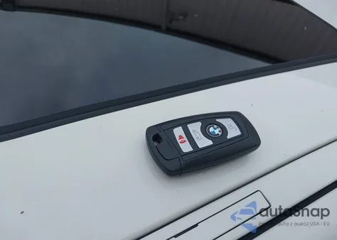 2017 BMW 320I xDrive из США, поврежденный, VIN WBA8E5G38HNU44076